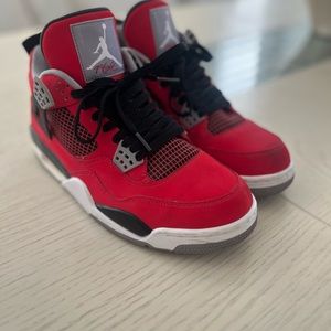 Jordan 4 Taro Bravo